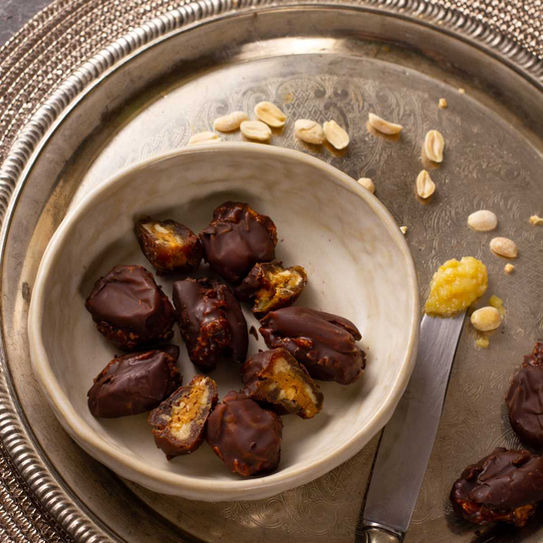 Datteln mit Salzzitrone