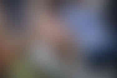 zwei Hände mit Ehering