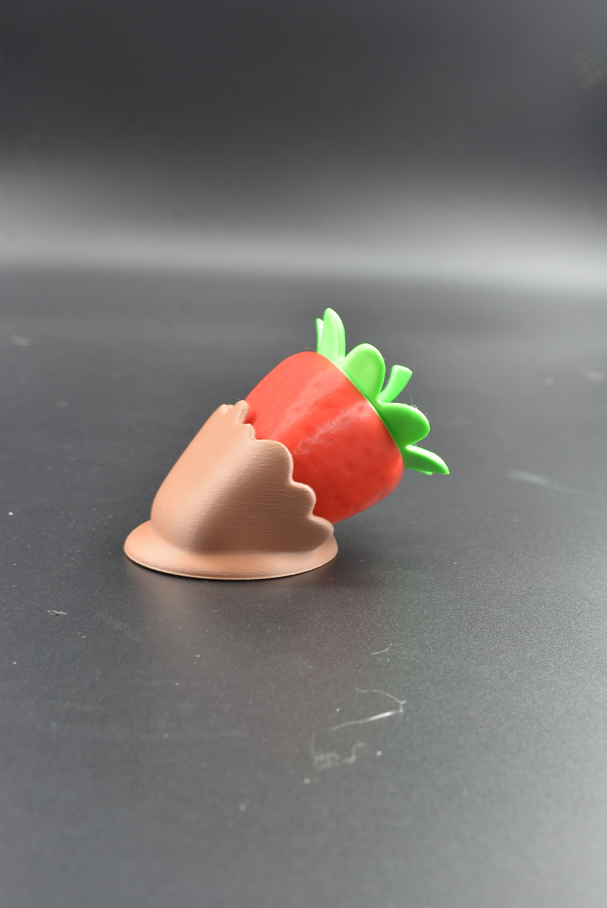 Strawberry‑themed clicker toy with MX Cherry key‑cap clicker