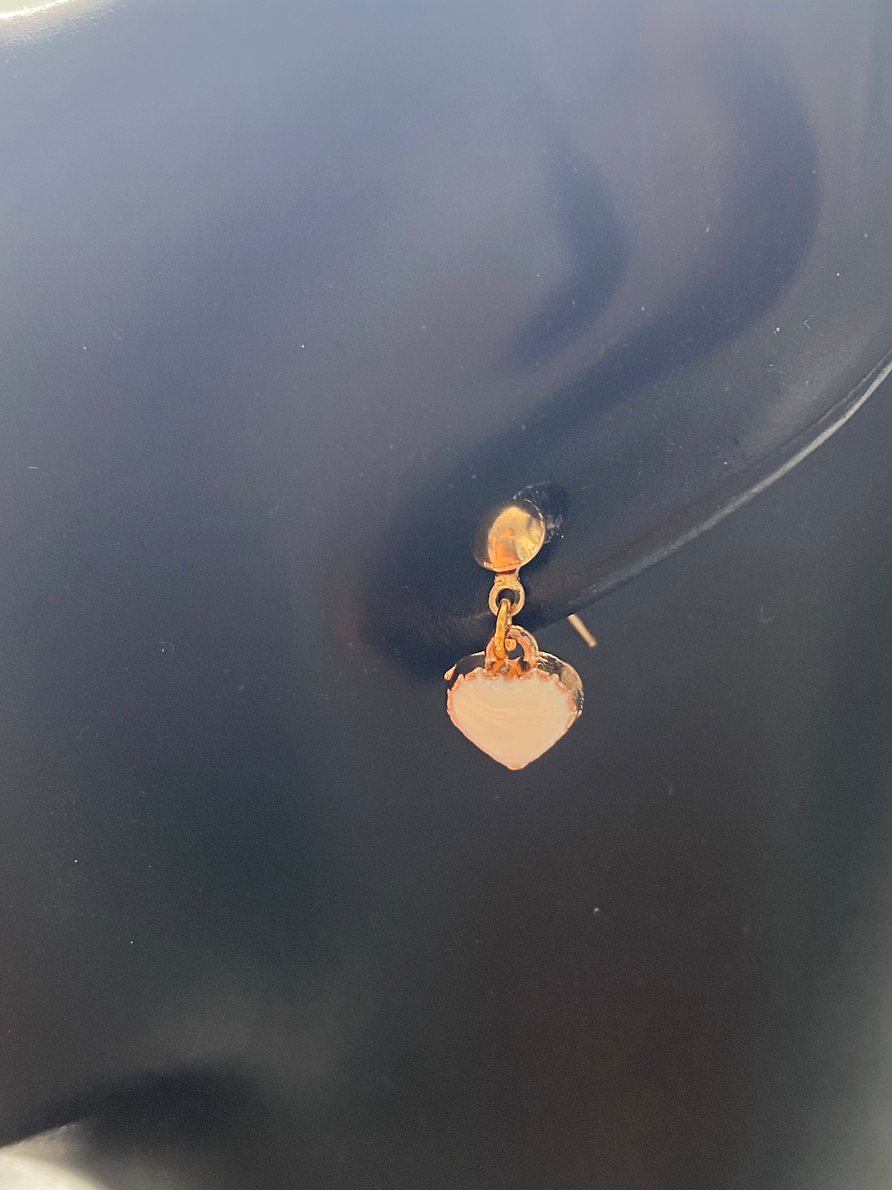 Thumbnail: Queen of Hearts stud earrings