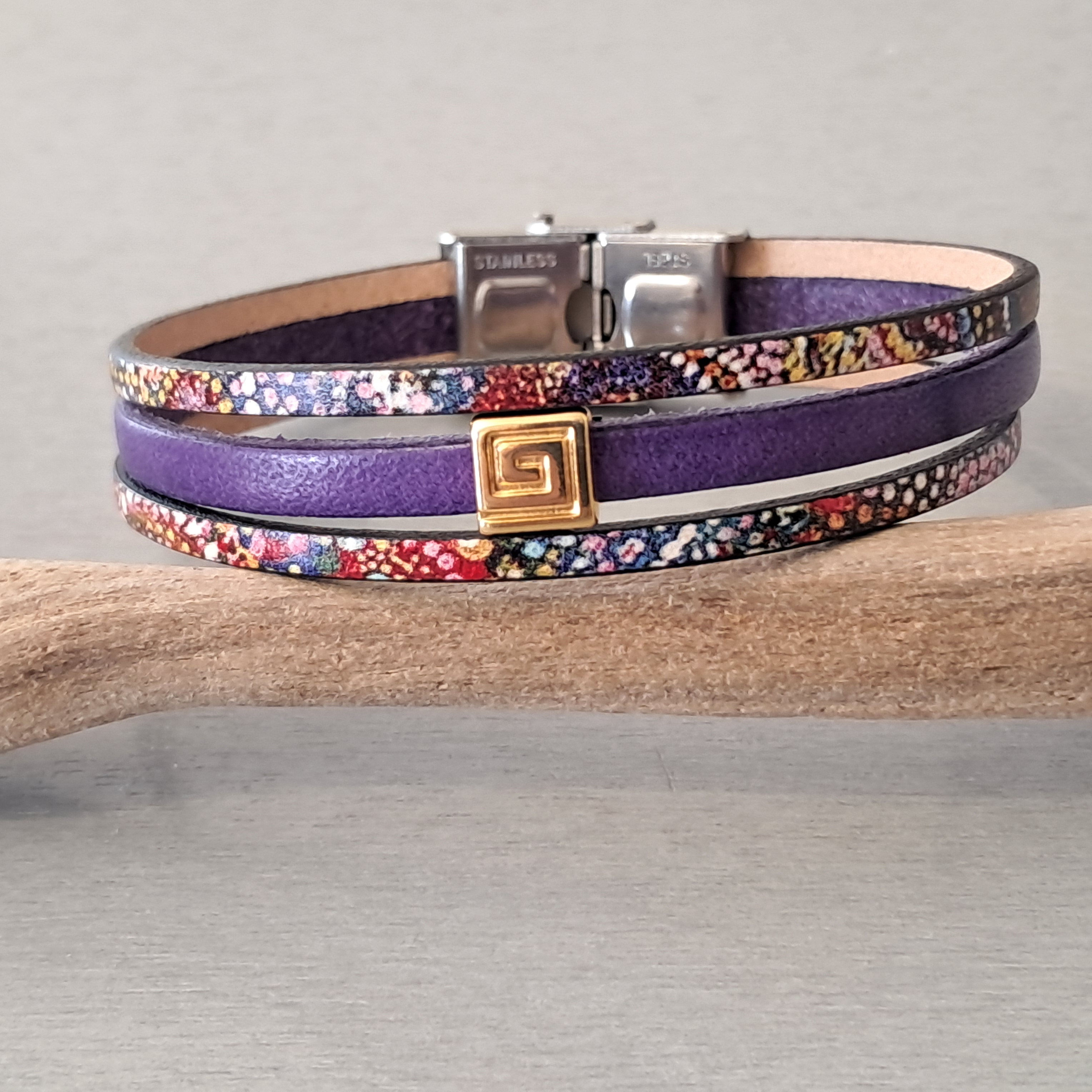 Bracelet en cuir violet yéyé
