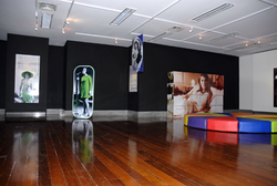 Exposição artistas no Sebrae