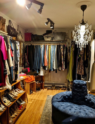 3 reasons to buy second hand: Environment and Cost