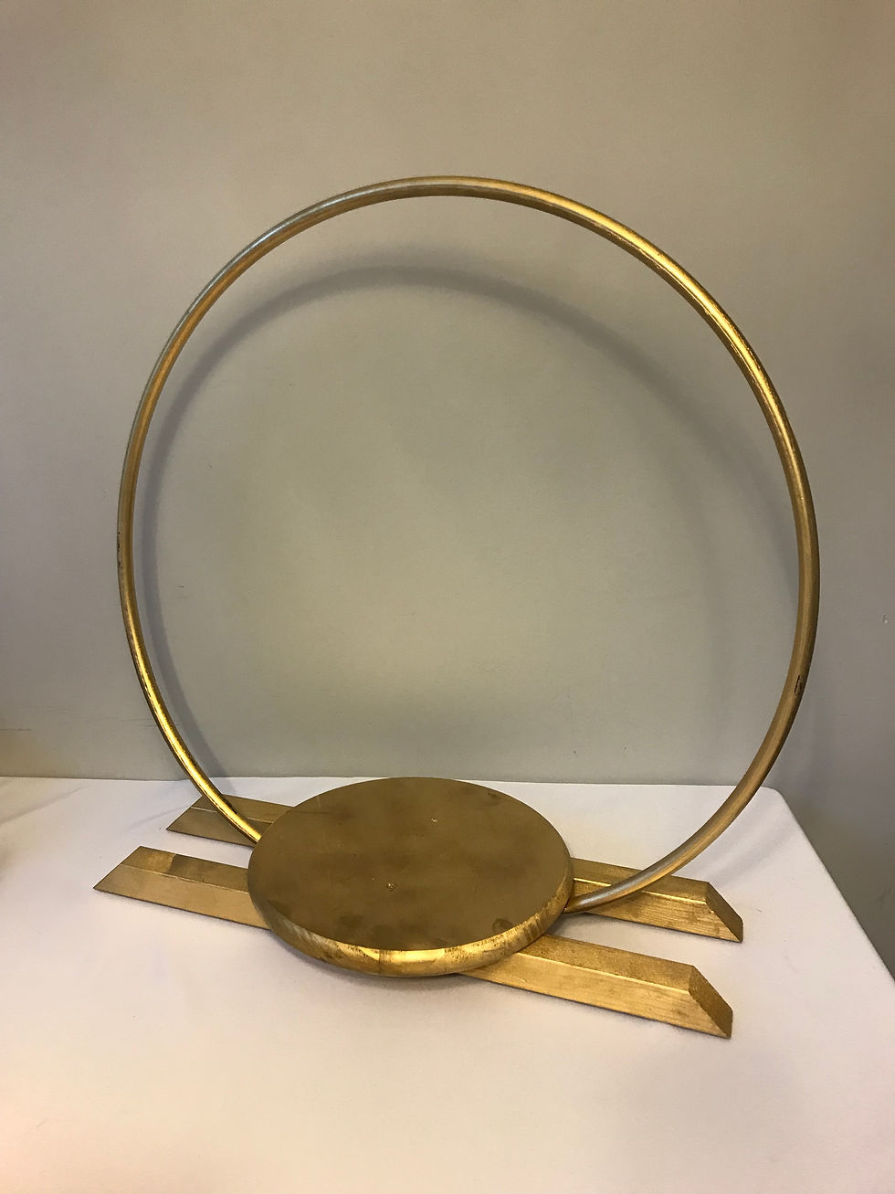 Thumbnail: Circle Arch Cake Stand