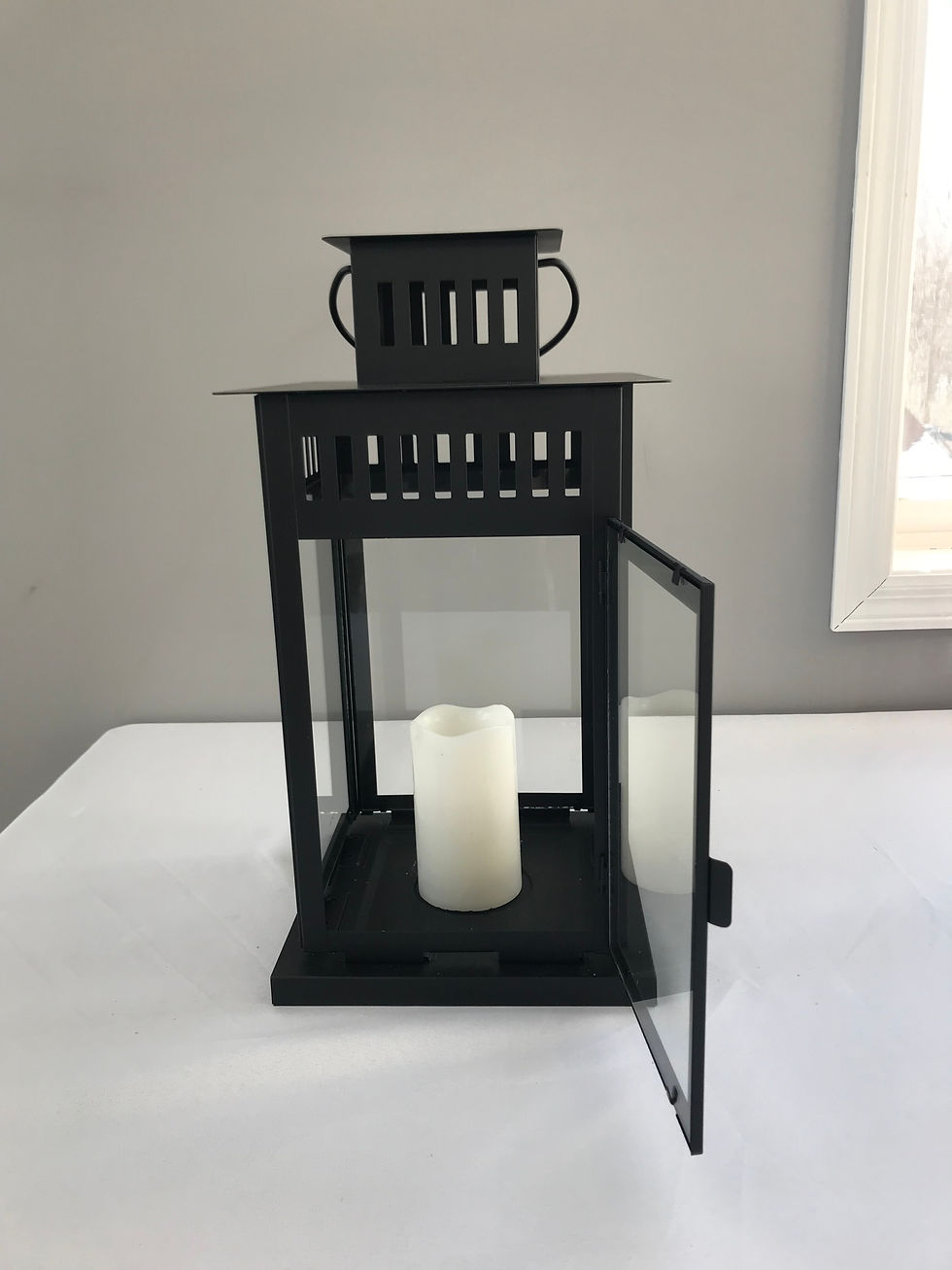 Thumbnail: Extra Large Black Lanterns