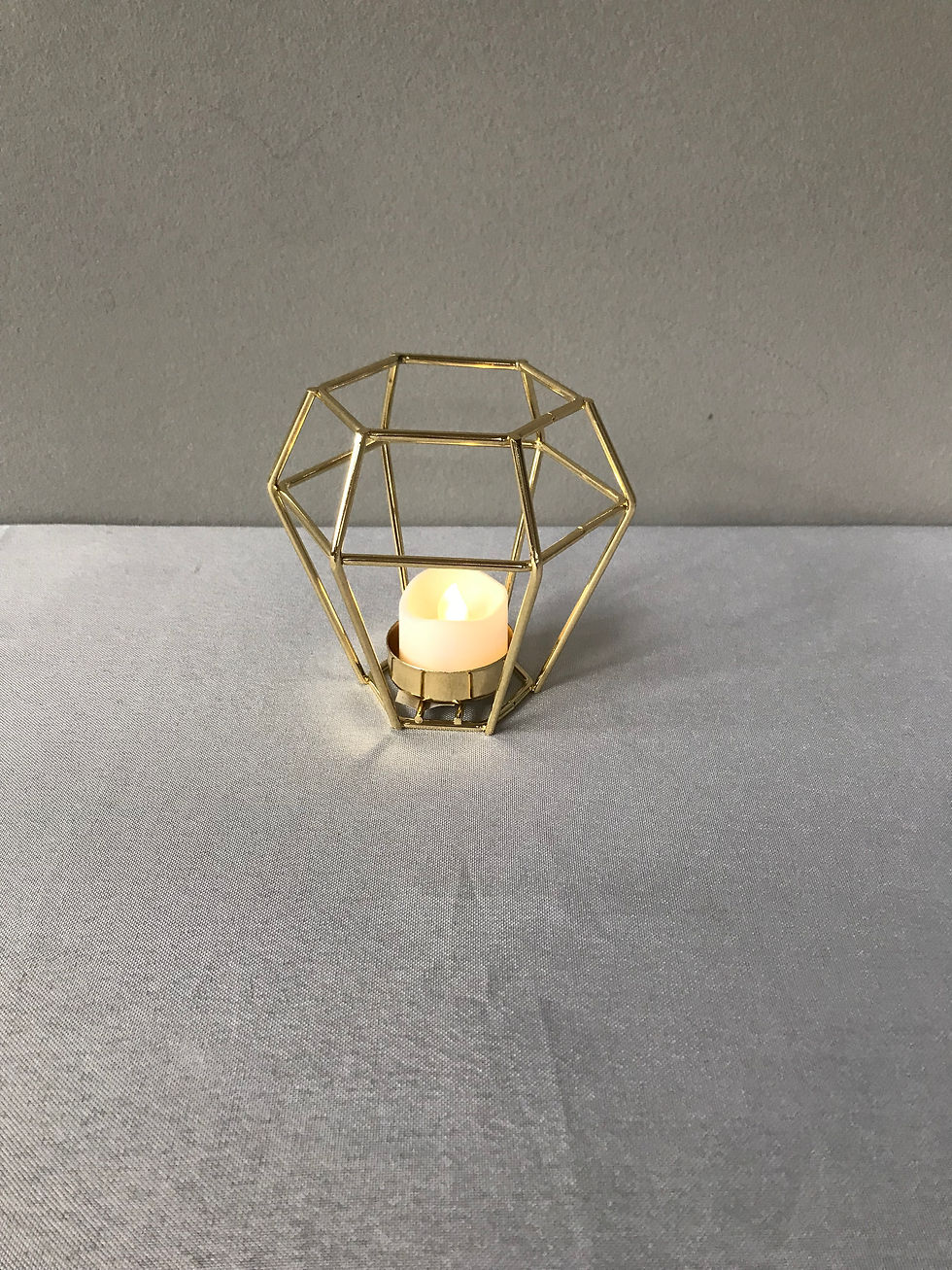 Thumbnail: Gold Geometric Metal Candleholder