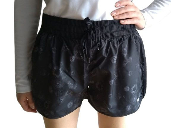 Miniatura: Short Rainha Floral Feminino Preto