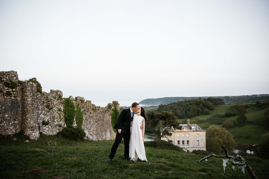 Vintage Chic Wedding on the Welsh Coast: Ellen & Will's Dreamy Day