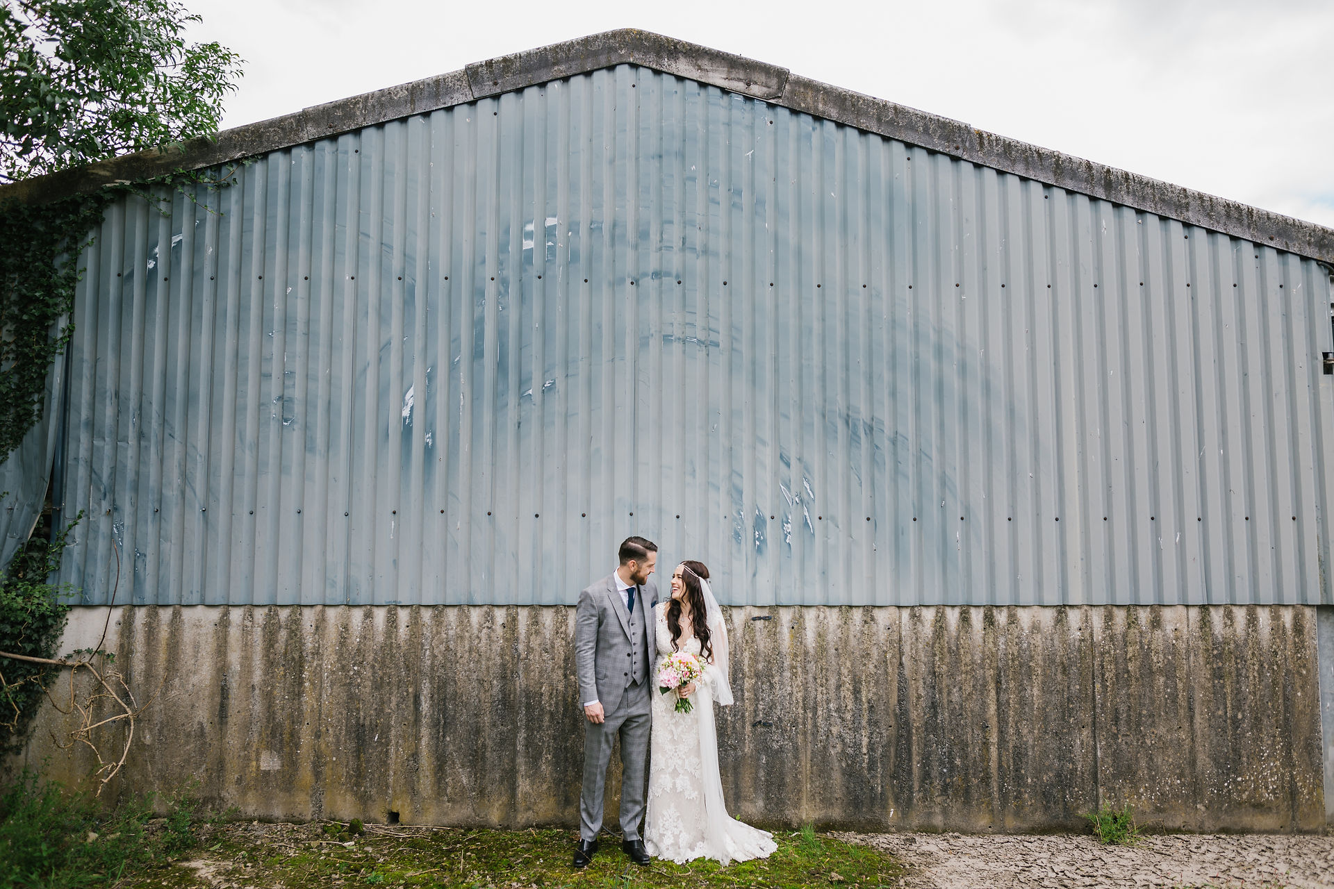Caerhyn_Farm_Wedding_Photography_Lauren_Barry-682