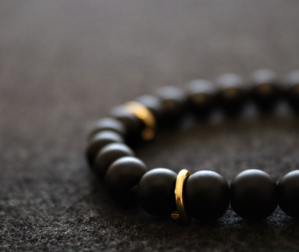 Thumbnail: Detail view of  onyx bracelet