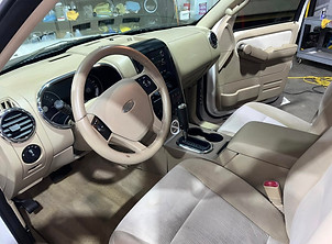 car detailing.jpg