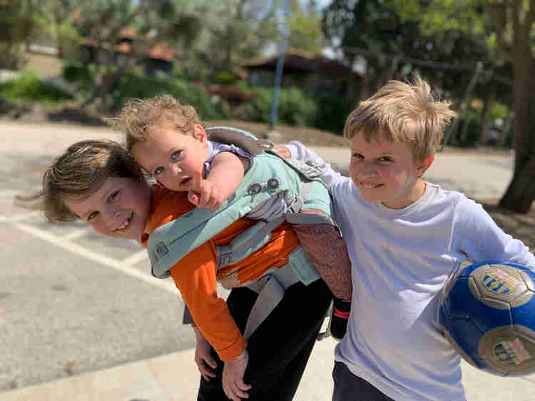 סיון גונן, מומחית לסדר וארגון בתים בשיטת קון מארי מספרת על האתגר לסדר את הבית בתקופת הקורונה