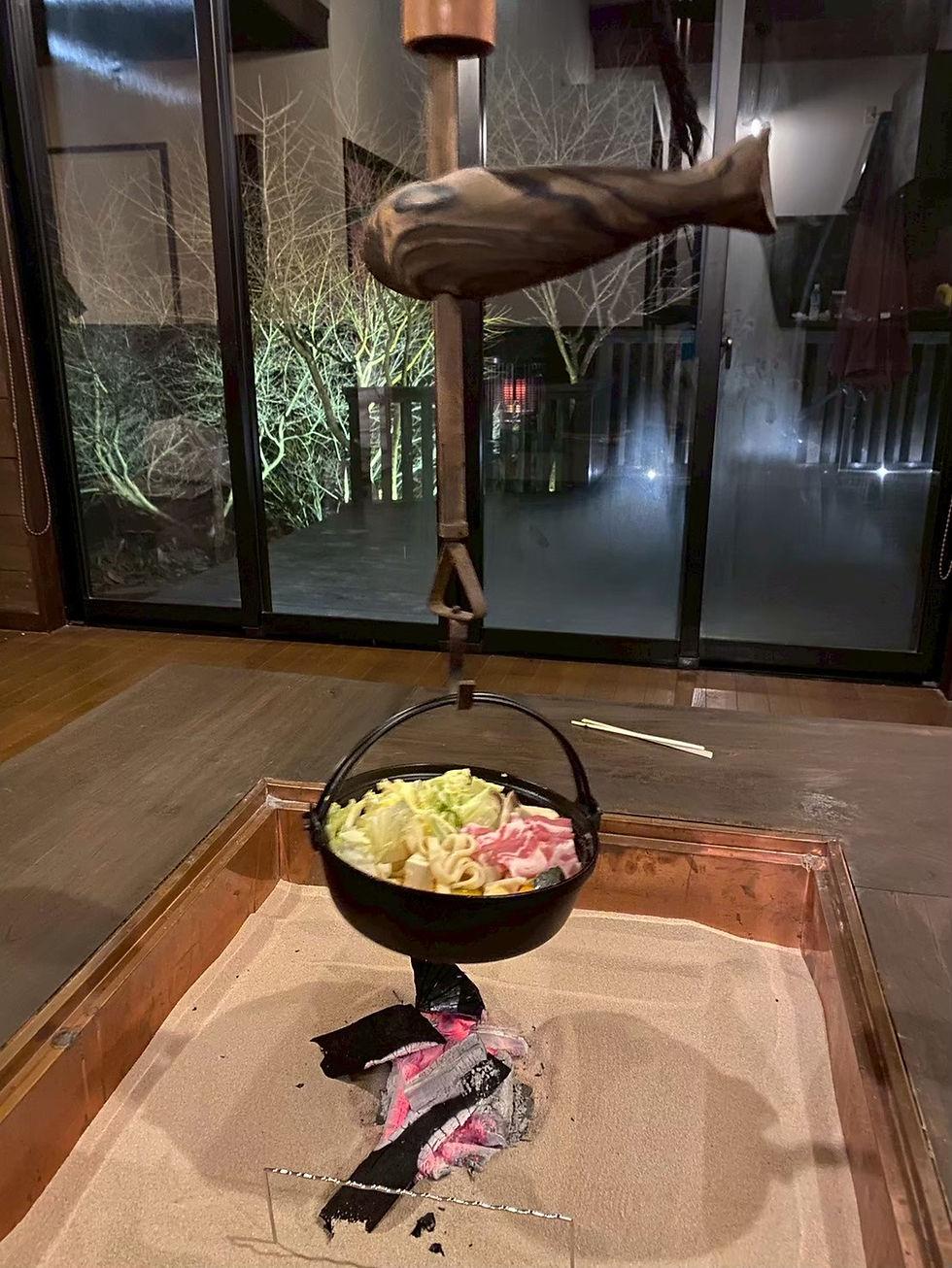 自在棒に鍋を吊るして