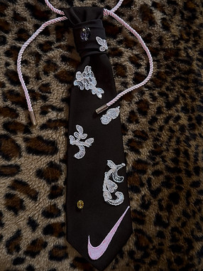 Tie