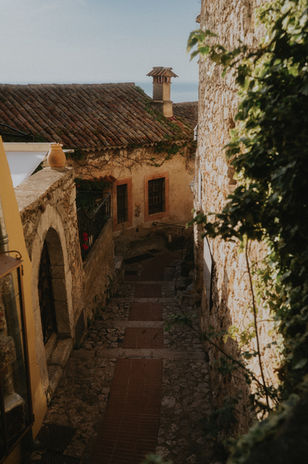 Vue sur le village perché d’Èze sur la Côte d’Azur