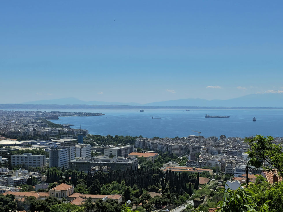 Selanik golden visa 2026 — liman ve şehir manzarası