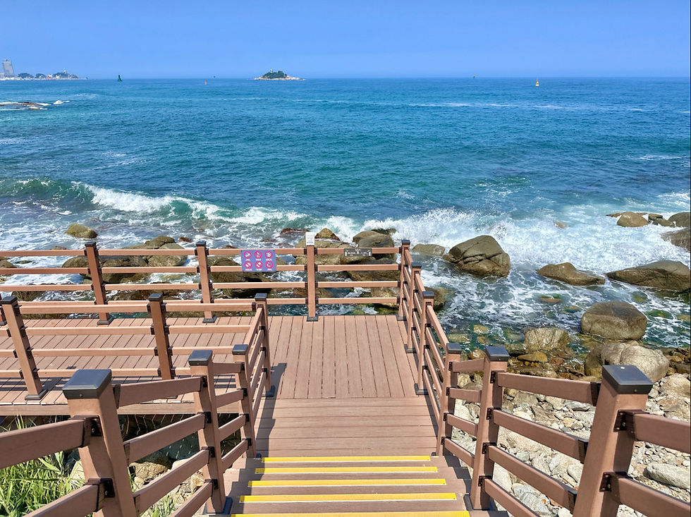 Sokcho - Oeongchi Coastal Trail
