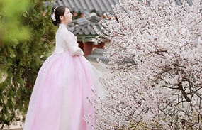 Hanbok Rental near Changdeok Palace by Miso Hanbok