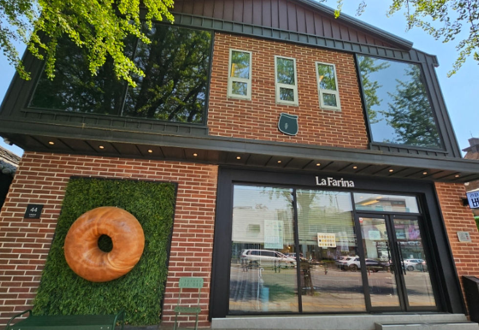 Seochon Hanok Village - La Farina