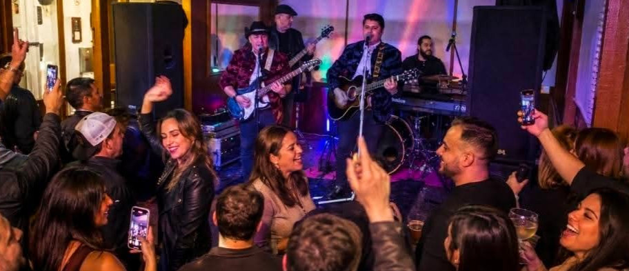 Alex & Juan em destaque no The Plough em Bristol