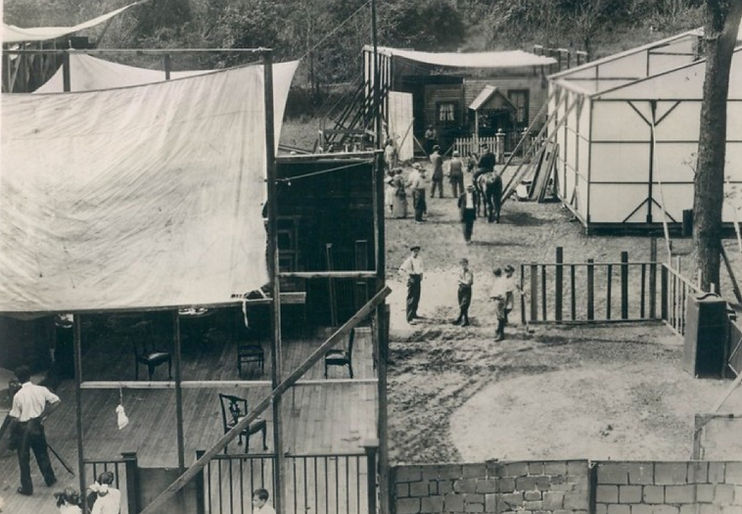 Film-Studio-Dyckman-Street-Universal-1909.jpg