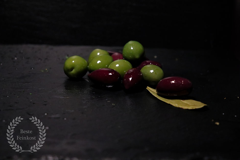 Natur Oliven mit Kern (MIX)