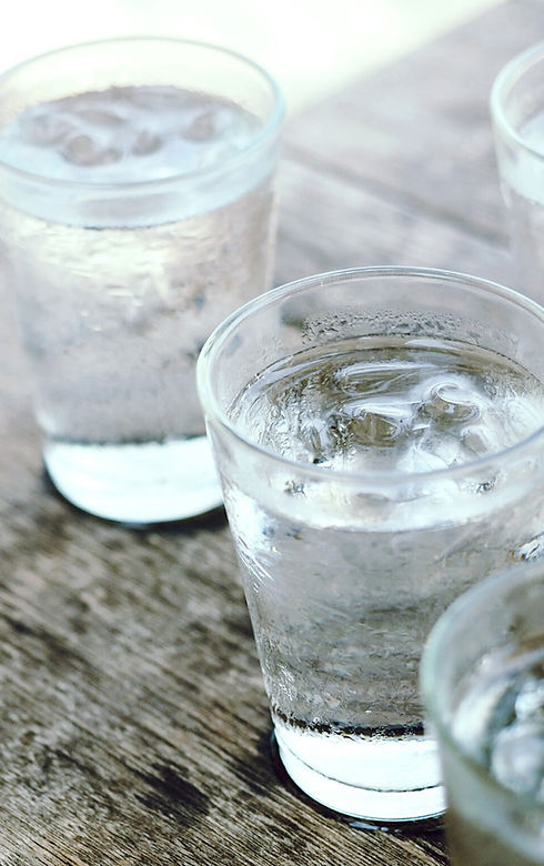 Wassergläser