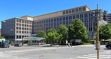 4301 Avenue.jpg