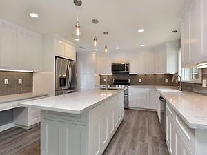 Kitchen 2.jpg