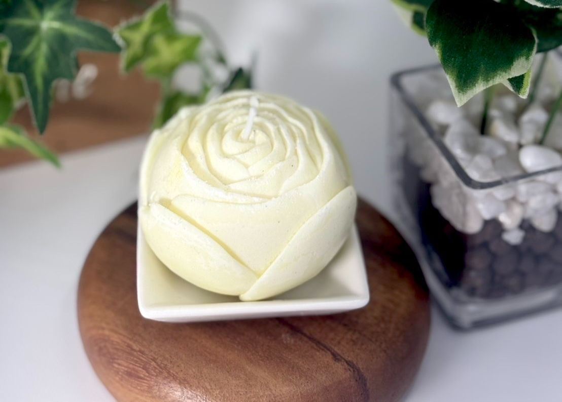 Shuntouka - A soft, round, light of love - Rose -