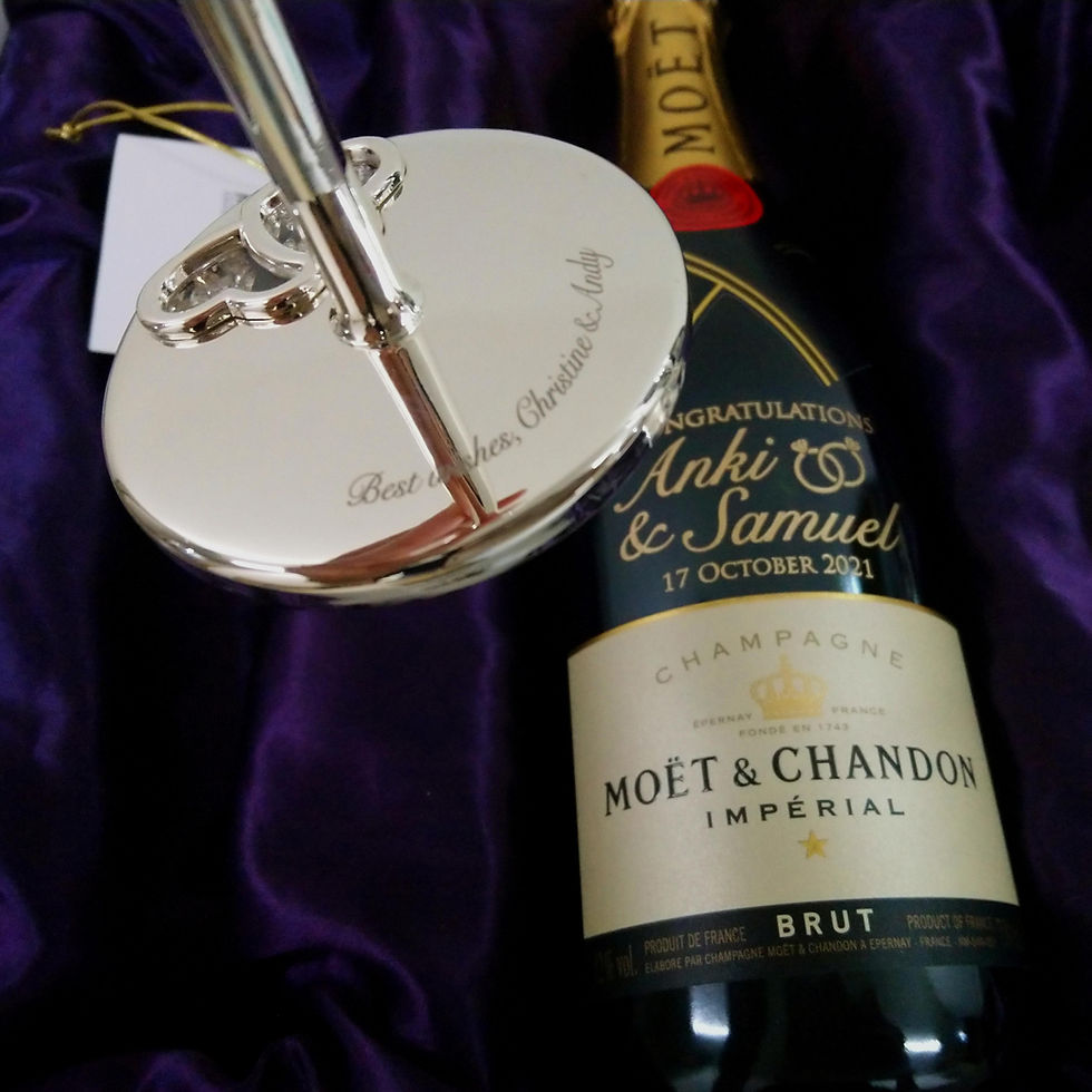 Thumbnail: Pair of  DANCING HEART Wedding Toasting Flutes