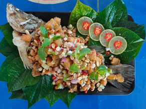 ร้านอาหารซีฟู้ด ศศิกานต์ปูม้าเป็น & ศศิกานต์ซีฟู้ด หัวหิน