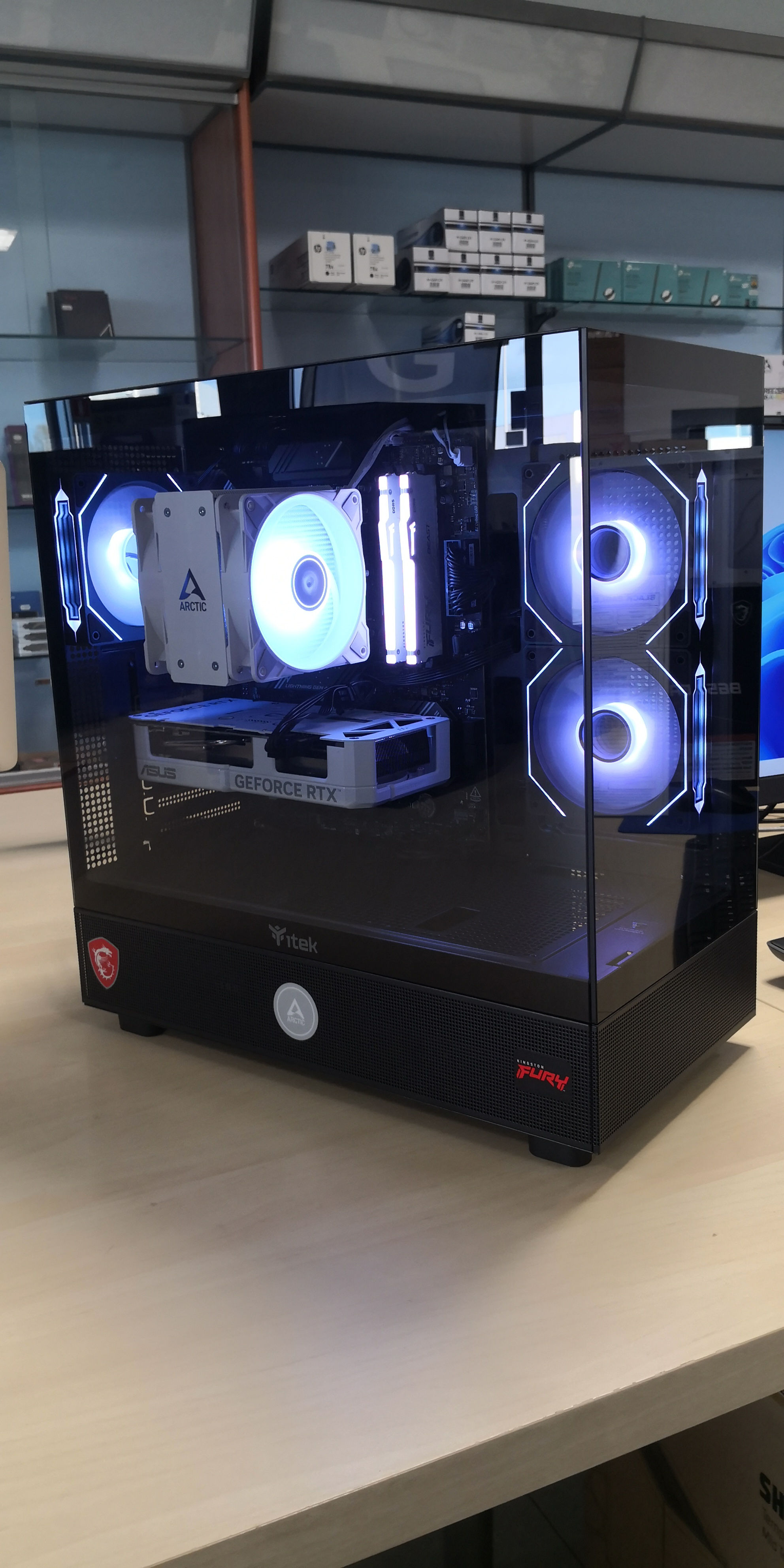 PC GAME PRIME: AMD Ryzen 5 7400F/ Ram 16Gb / SSD 1 TB  /GEFORCE RTX 3050