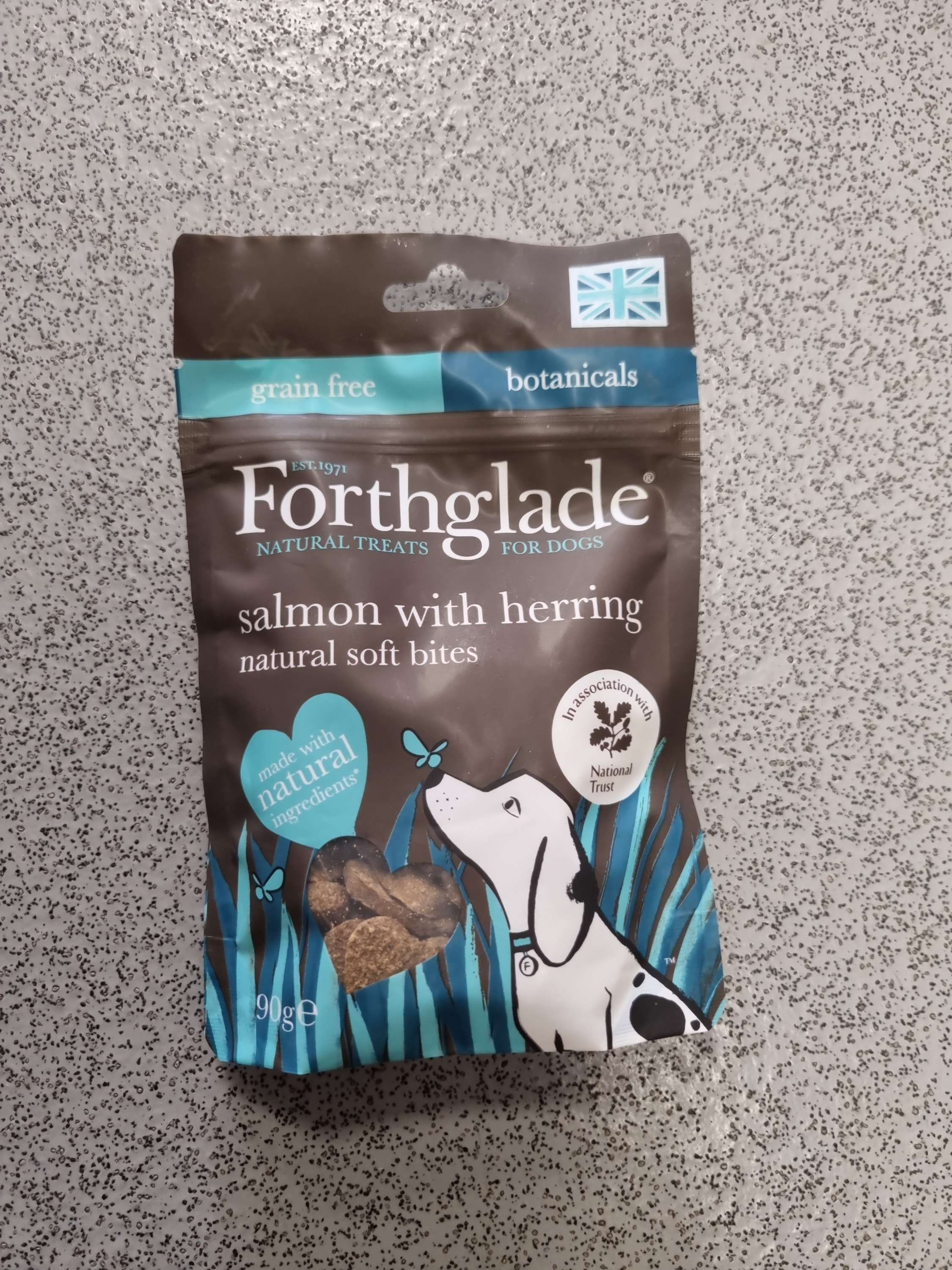 Forthglade grain free salmon & herring treat