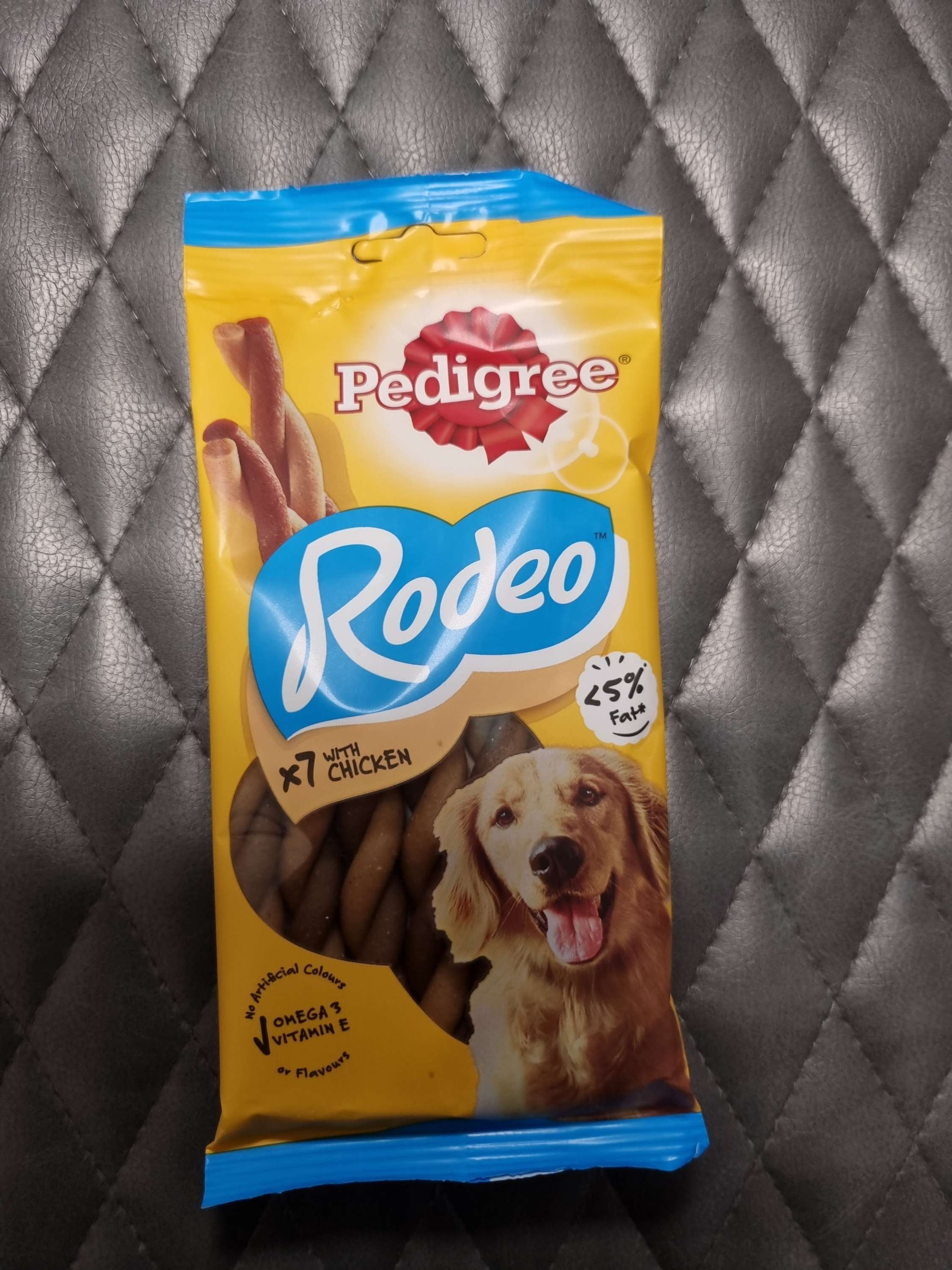 Pedigree rodeo with chicken