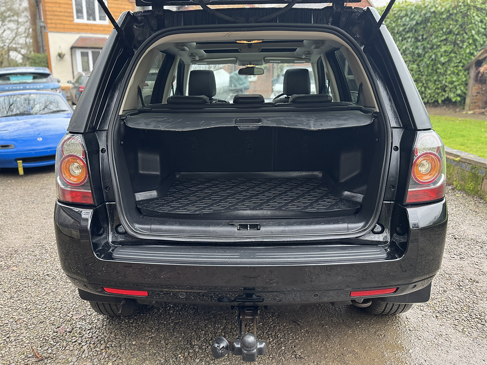 Thumbnail: 2014 Land Rover Freelander 2 HSE LUX sd4