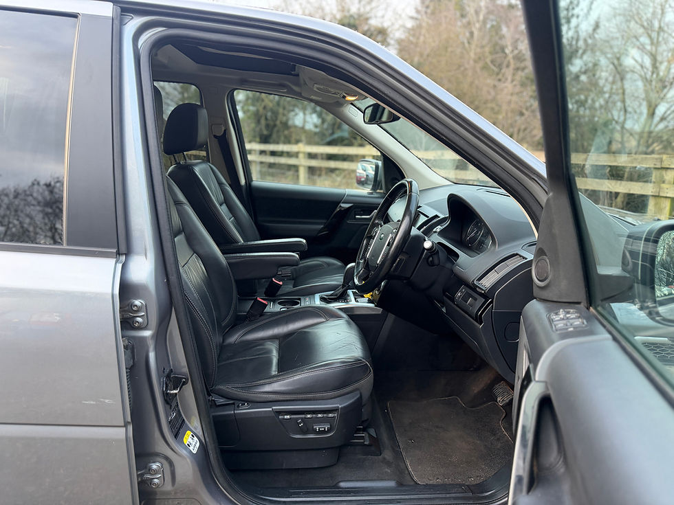 Thumbnail: 2012 Land Rover Freelander 2 HSE LUX SD4