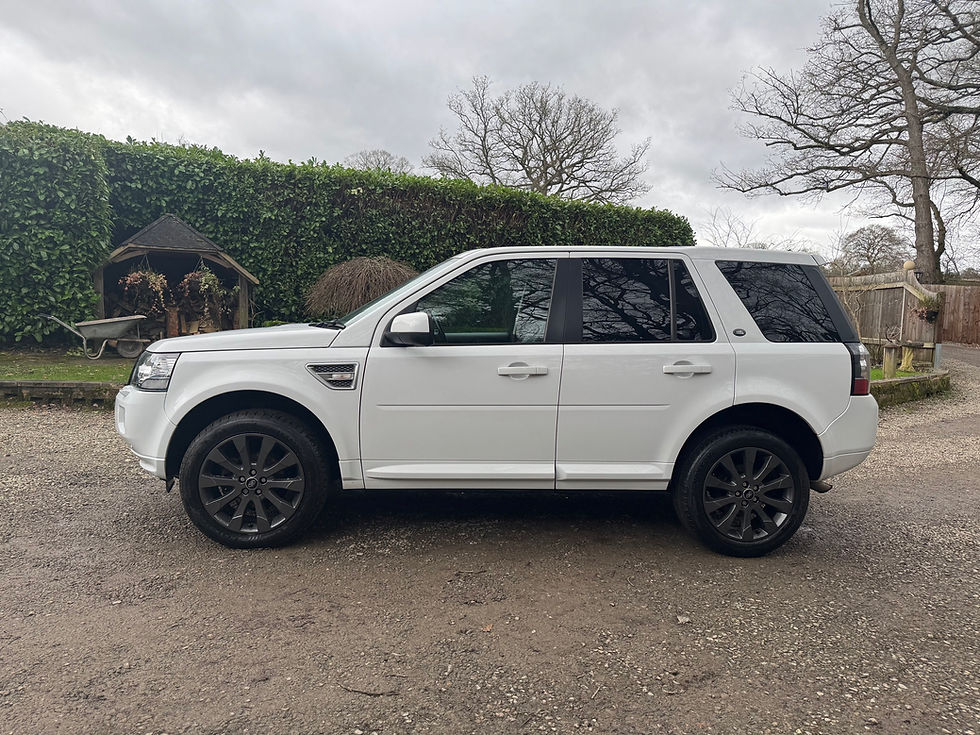 Thumbnail: 2014 Land Rover Freelander 2 HSE LUX SD4