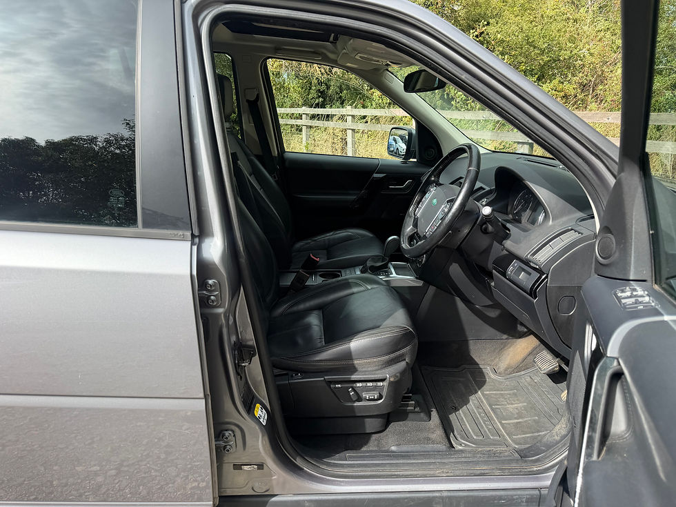 Thumbnail: 2013 Land Rover Freelander 2 HSE LUX SD4