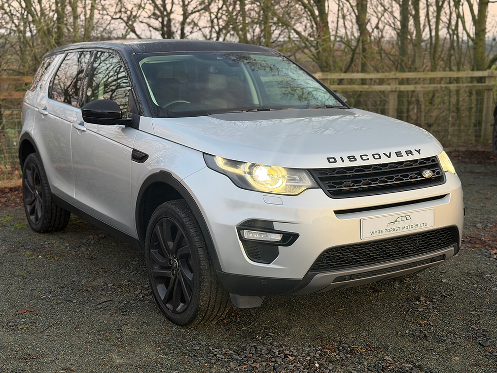 Thumbnail: 2018 Land Rover Discovery Sport HSE Black