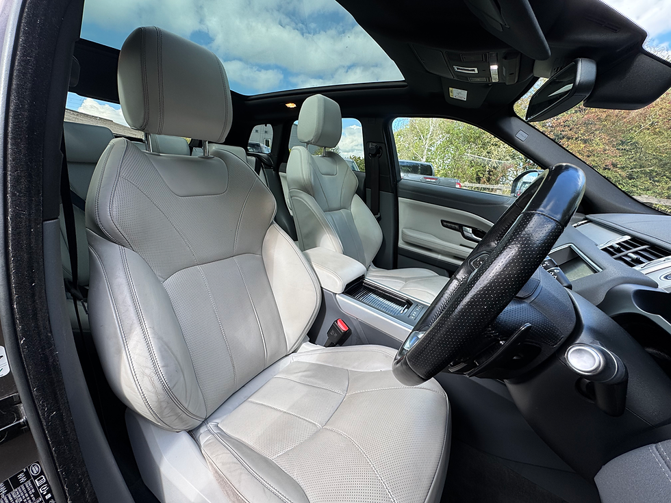 Thumbnail: 2017 Land Rover Range Rover Evoque HSE Dynamic LUX