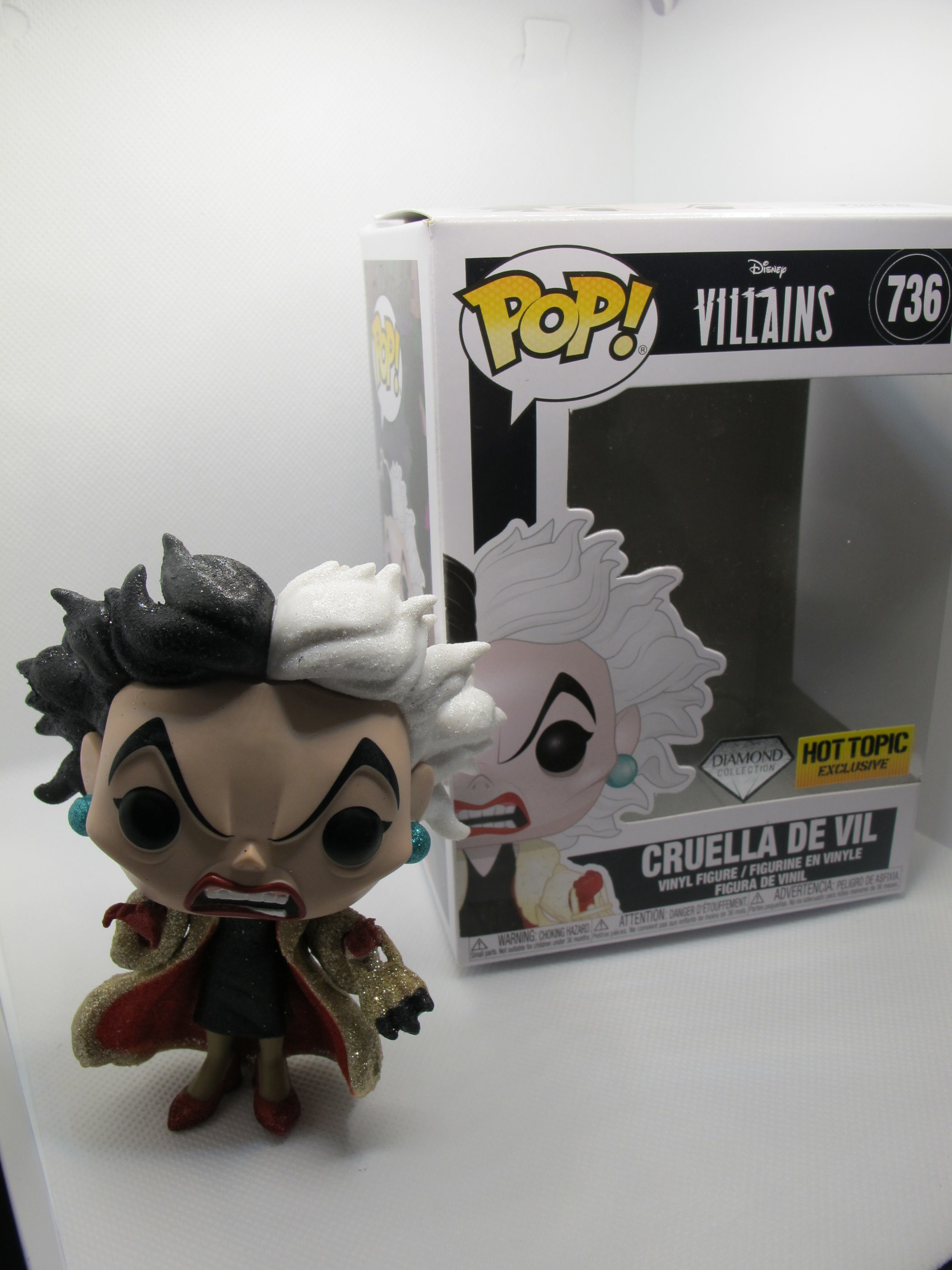 CRUELLA DIAMOND HOTTOPIC 736