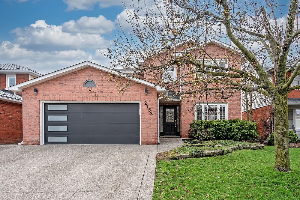 All brick exterior