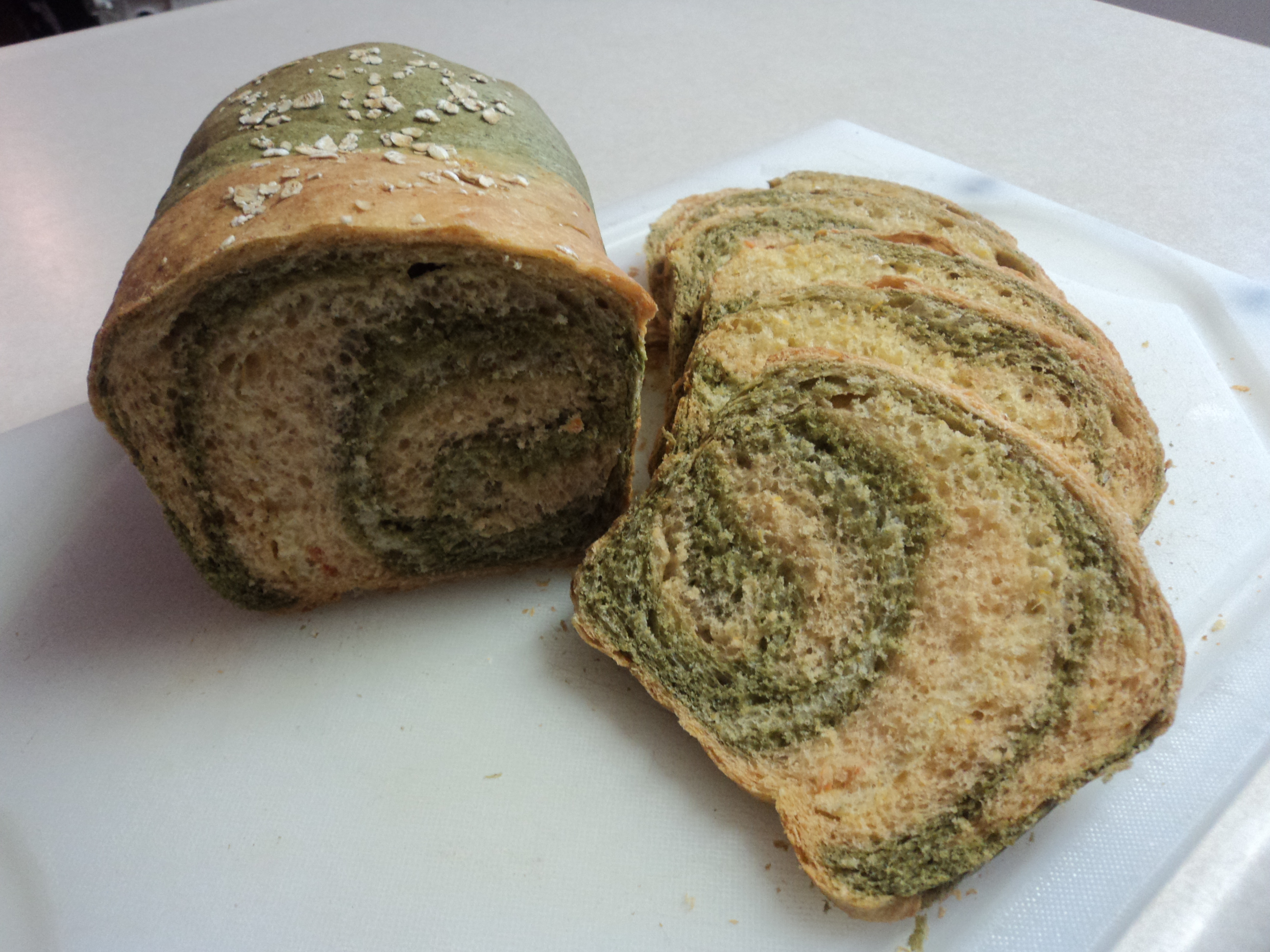 COLOURED VEGETABLE BREAD