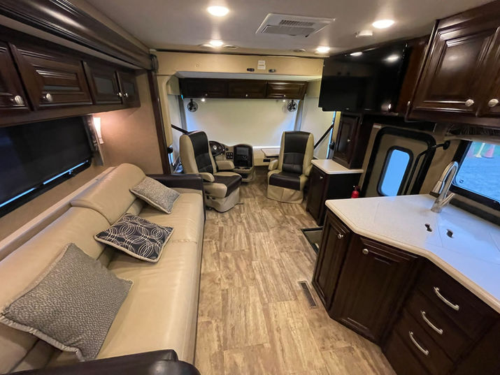 2016 THOR MOTOR COACH