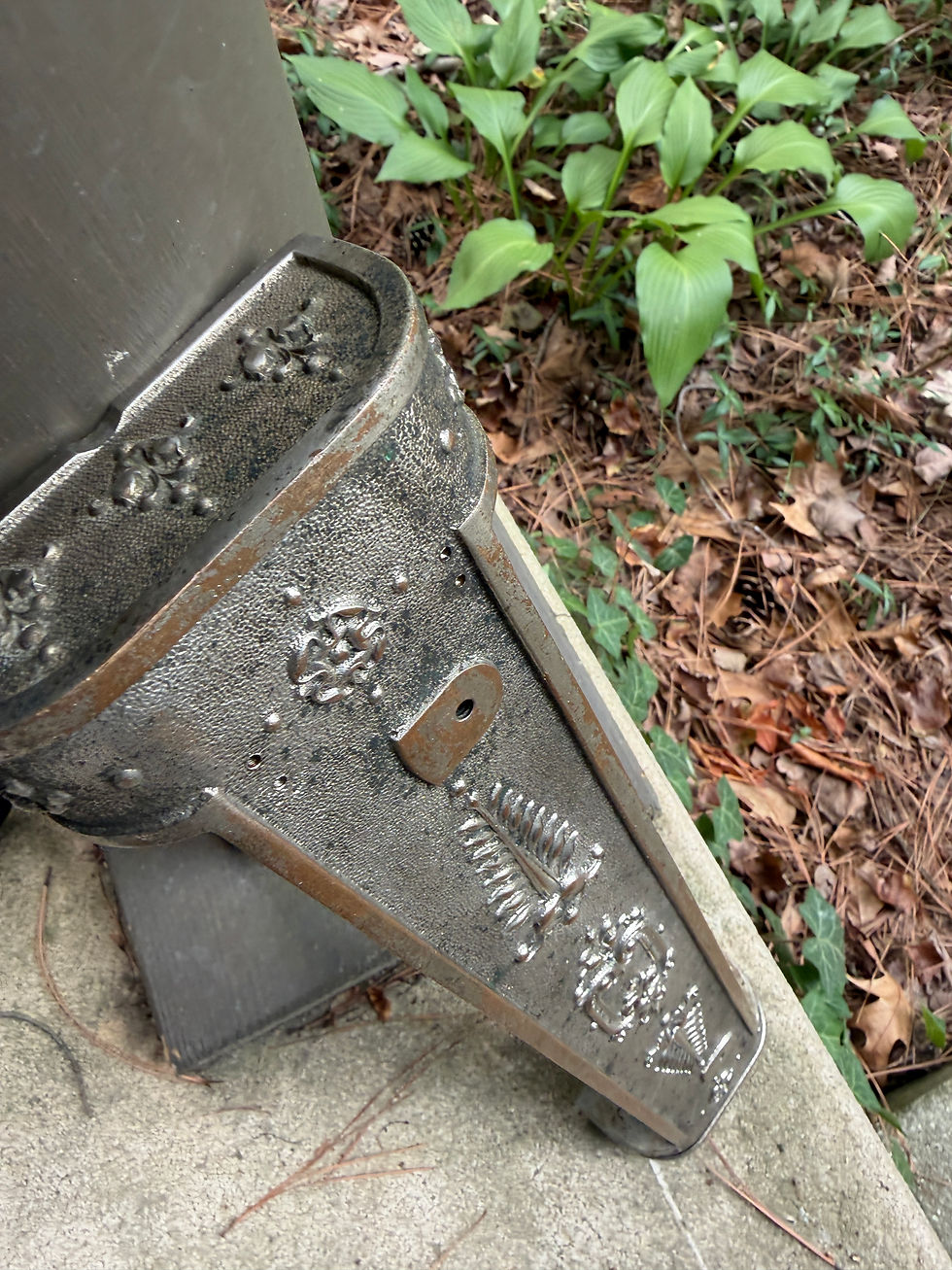 Thumbnail: brass cash register piece