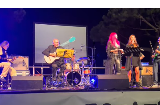 Mauro Paoluzzi, live "Samarcanda" palco Premio Tenco Club Tenco, a Lerici (Golfo dei Poeti)