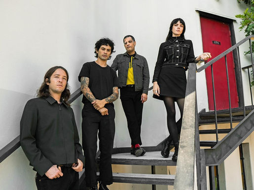 L’ombra che brilla. Il Post-Punk dei Self Improvement. articolo di Fabio Pigato