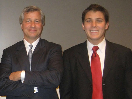 5 Essays That Got These Grads Into Harvard Business School — And Why They Worked