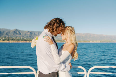 Overlooking the Santa Barbara coastline this couple celebrates their wedding on a unique venue in Santa Barbara! On the water!